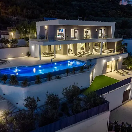 Luxurious Villa Ada; Hot Tub, Sauna, Gym, Pool Omis Exterior photo