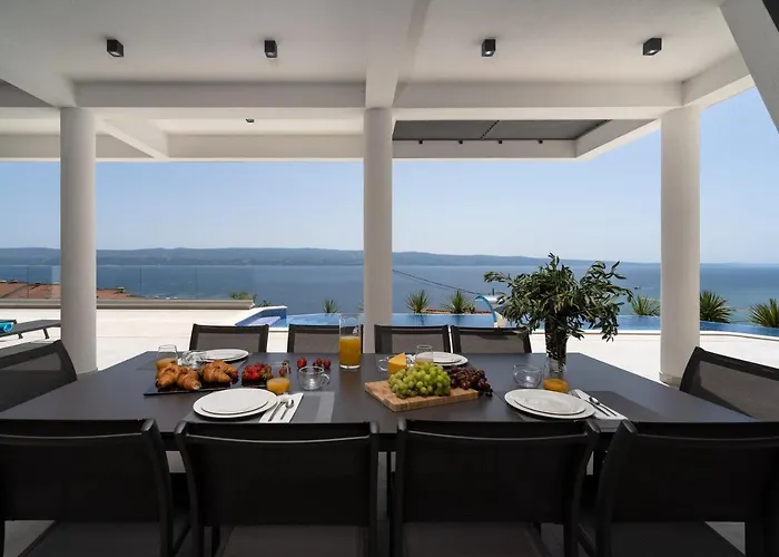 Luxurious Villa Ada; Hot Tub, Sauna, Gym, Pool