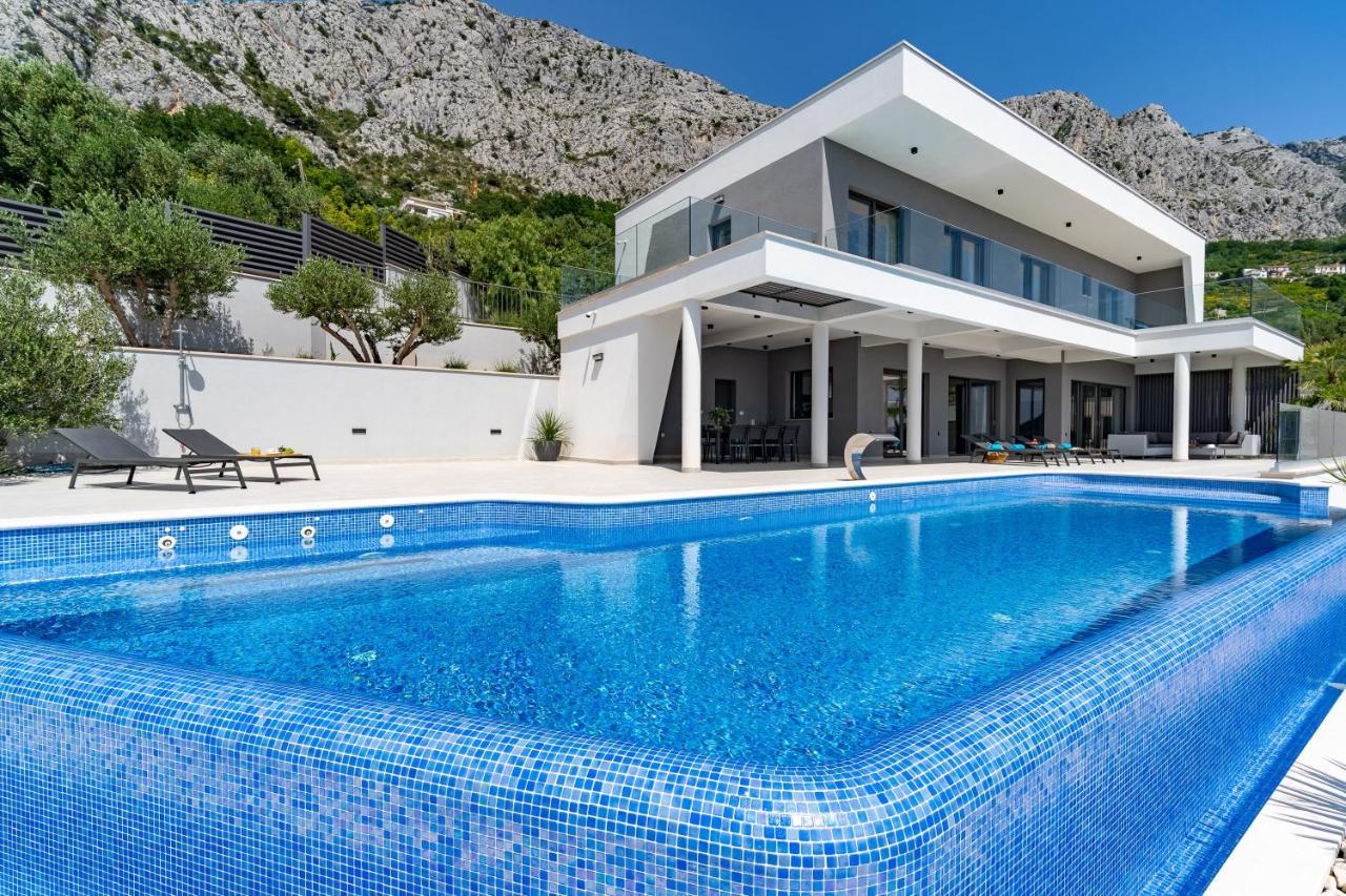 Luxurious Ada; Hot Tub, Sauna, Gym, Pool Omis