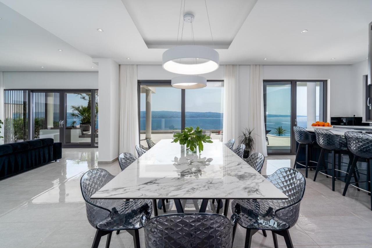 Villa Luxurious Ada; Hot Tub, Sauna, Gym, Pool Omis