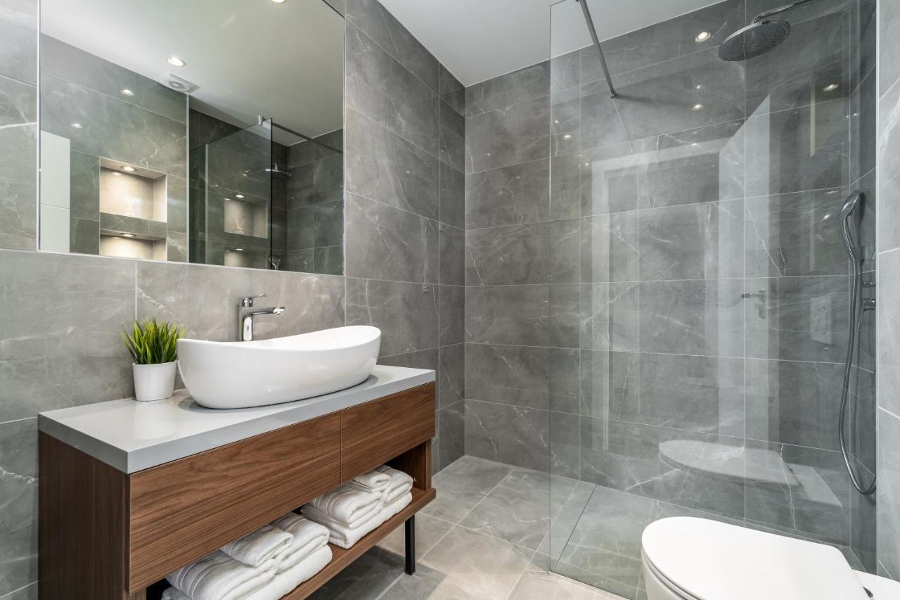 Luxurious Ada; Hot Tub, Sauna, Gym, Pool Villa Omis