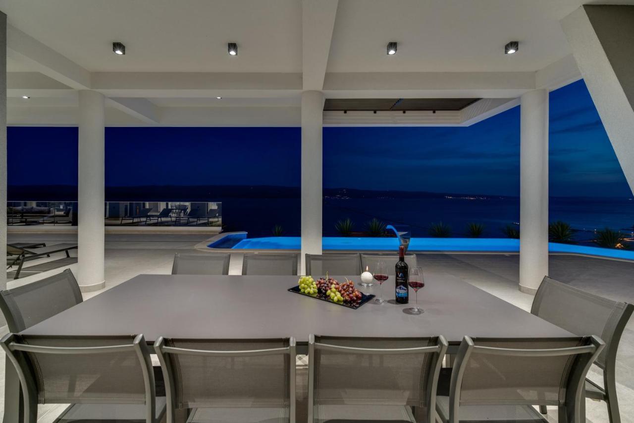Luxurious Ada; Hot Tub, Sauna, Gym, Pool Villa *