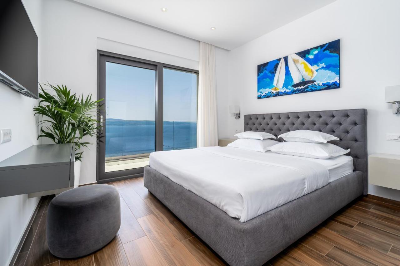 Villa Luxurious Ada; Hot Tub, Sauna, Gym, Pool Omis