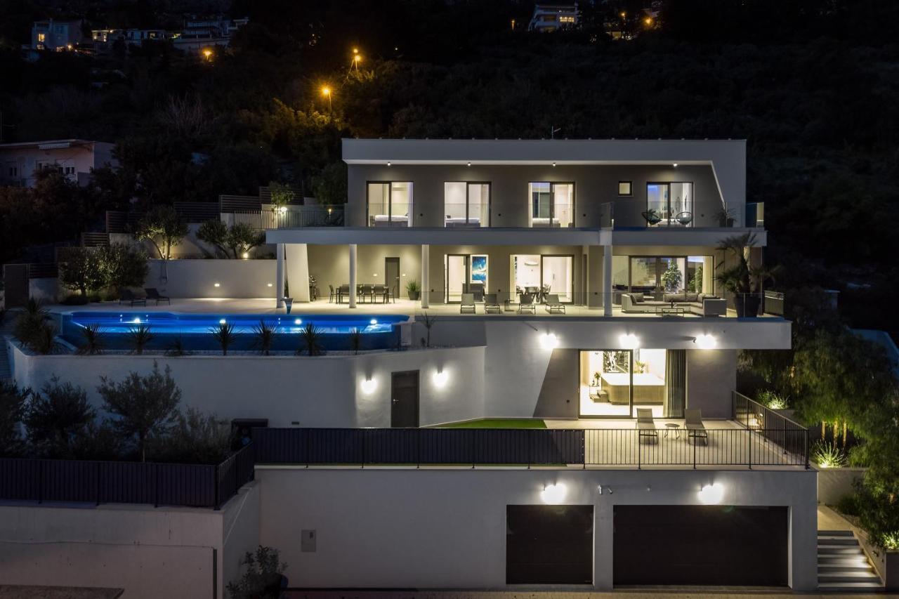 Luxurious Ada; Hot Tub, Sauna, Gym, Pool Villa Omis